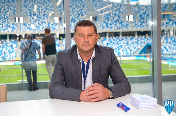 Автограф-сессия с Александром Липко.