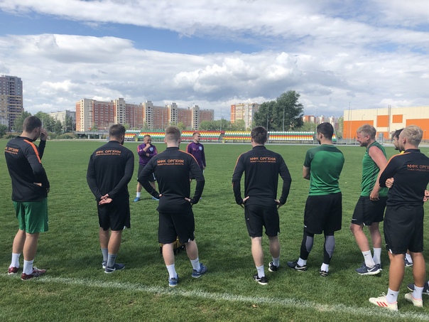 РАШИД КАМАЛЕТДИНОВ - О ПОДГОТОВКЕ К СЕЗОНУ
    
      
      .
    
    
      МФК ОРГХИМ Нижегородская область 
      Jul 6, 2019 at 6:54 pm
    
После окончания первой тренировки нового сезона 2019/20гг. комментарий пресс-службе клуба дал главный тренер "Оргхима" Рашид Камалетдинов. В интервью он рассказал о состоянии Дмитрия Голубева, когда начнёт тренироваться с основой Максим Серебряков и о том, соскучился ли по работе.