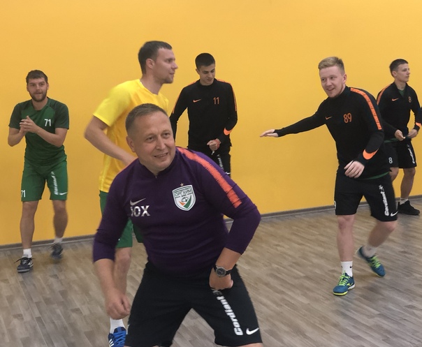 Танцы и стретч