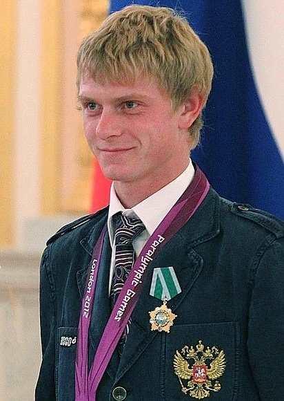 АЛЕКСАНДР КУЛИГИН - В "ХИМИКЕ".