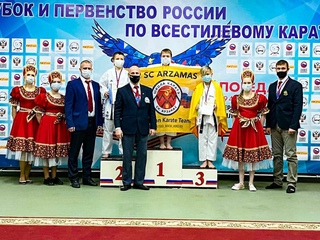 12 медалей завоевали нижегородцы на Первенстве и Кубке России по всестилевому карате