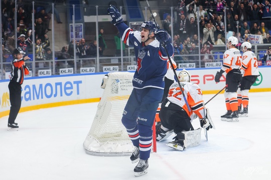 📸📸📸 Фотографии матча КХЛ ХК Торпедо vs ХК Амур 5:2
Все..