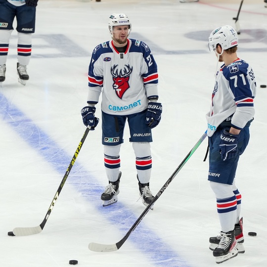 Мы размялись! 🏒
А вы?..