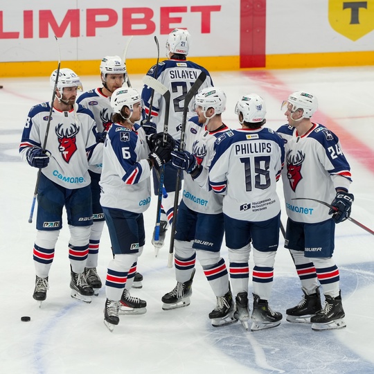 Мы размялись! 🏒
А вы?..