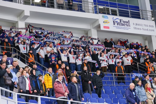 [id2186282|Руслан Самарин] проделал путь от Нижнего Новгорода до[club32304517|ХК Лада] vs [club201387|ХК Торпедо] 2:3
Все фотографии тут -..