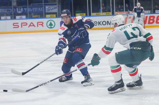 📸📸📸Фотографии матча ВХЛ. ХК Торпедо-Горький vs ХК Барс 7:2
Все..