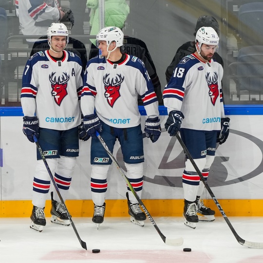 Мы размялись! 🏒
А вы?..
