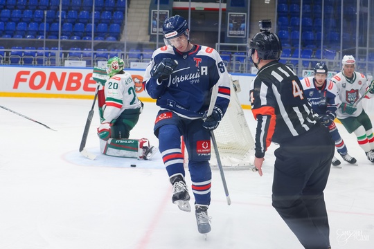 📸📸📸Фотографии матча ВХЛ. ХК Торпедо-Горький vs ХК Барс 7:2
Все..