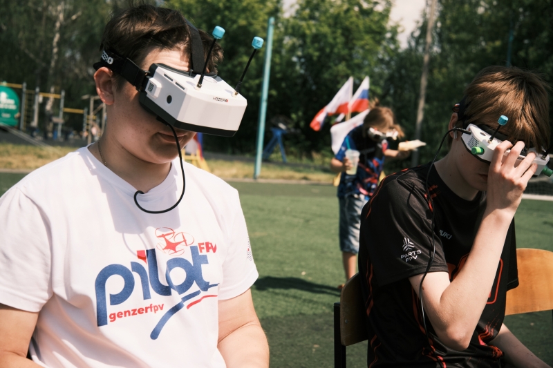 Гонки Дронов набирают высоту! 🚁
На стадионе «Труд» состоялся..
