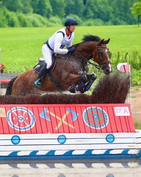 Евразийские игры объединили сильнейших всадников мира 🏇
С 2 по 4..