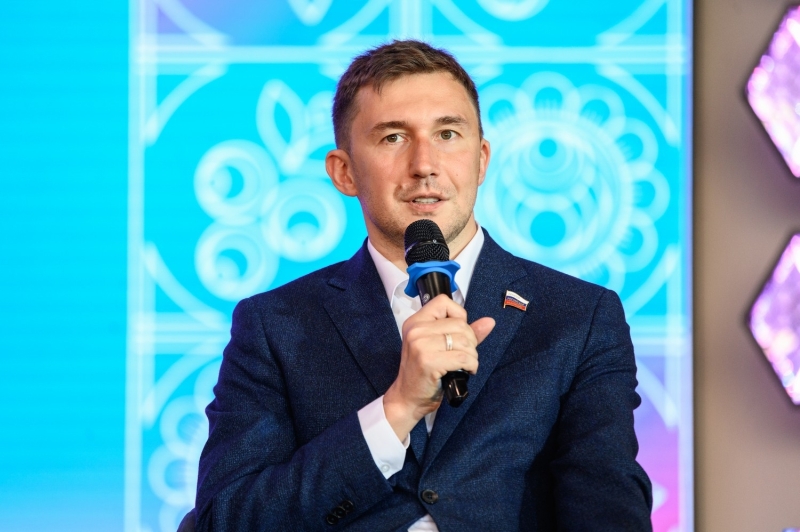 Шахматы объединяют поколения ♟
Сенатор Российской Федерации и..