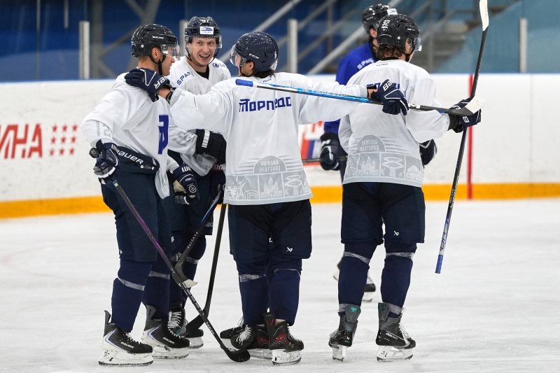 Очередной насыщенный день сборов подошёл к концу! 💪
Работа..