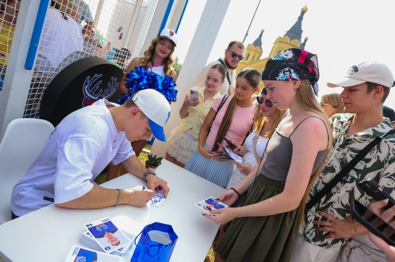 Отличный субботний день провели в шатре «Торпедо» на VK Fest! 🙌
..